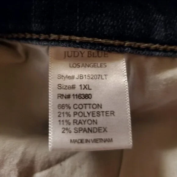 Judy Blue Distressed Cutoff Jean Shorts Womens Plus Size 1XL EUC Stretchy - Picture 4 of 4